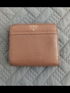 Fossil Women's Brown Leather Card Wallet